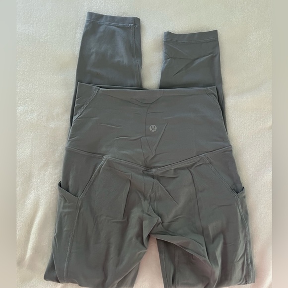 LULULEMON LEGGINGS - Picture 2 of 4